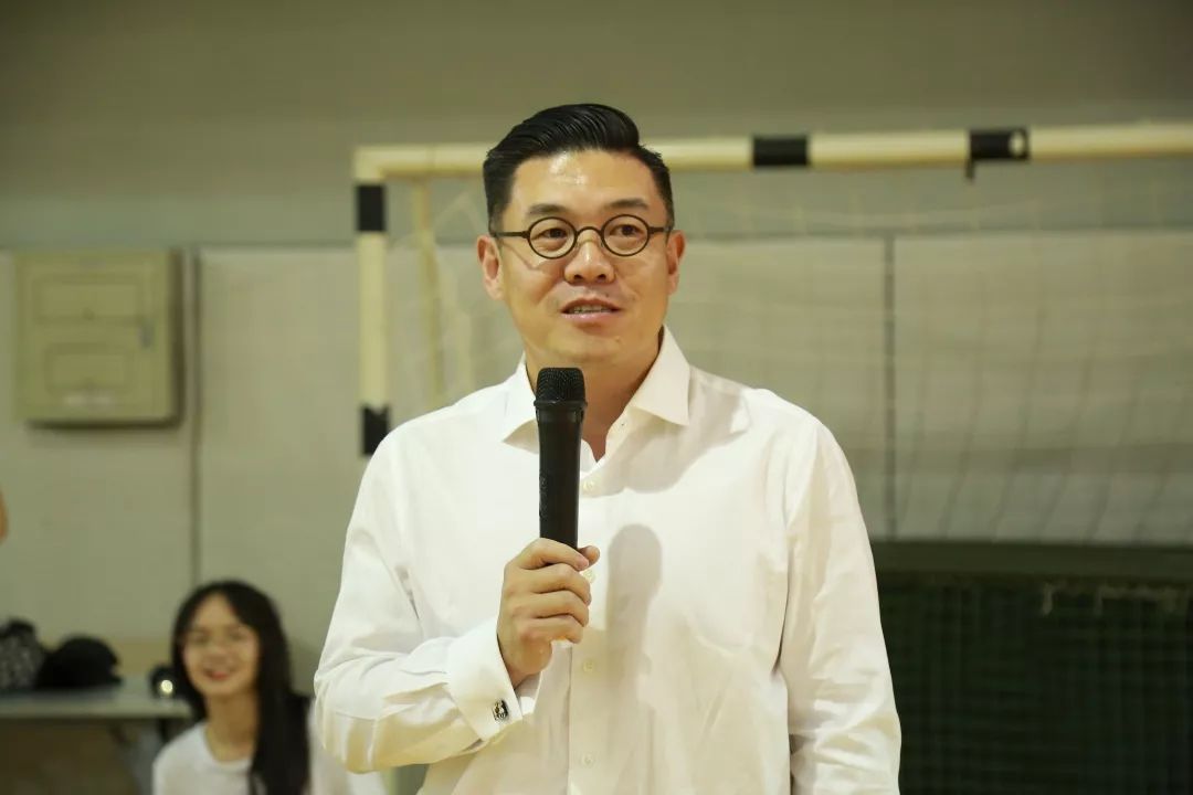 16DD1C66188FAE7B495AFEAD7E5_E33CD18F_BF9F