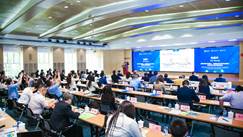 人们在看台上的人群中度可信度形貌已自动天生