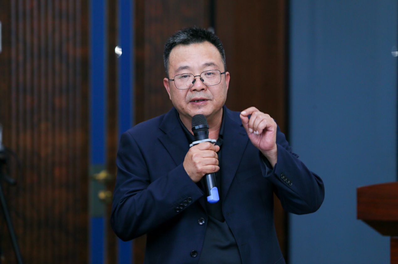 0F2C5EFC1ADA32FEF62C8B47C61_750EEE6C_1B359F